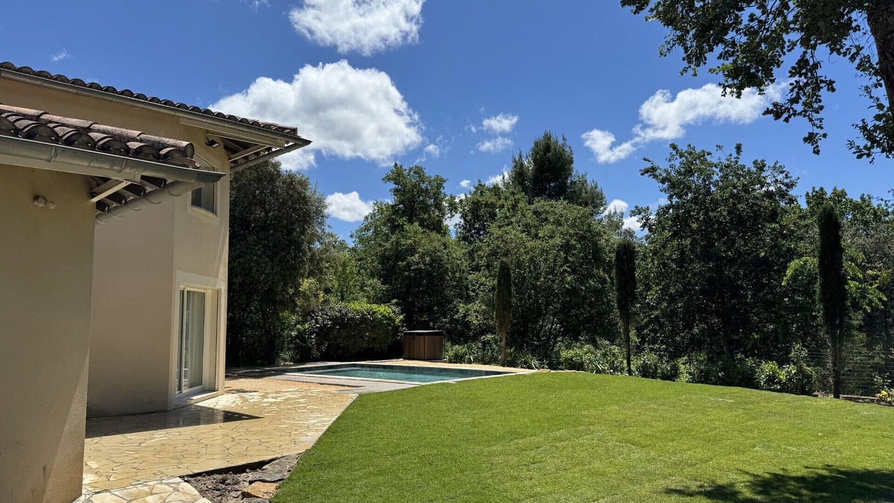 Photo of Outdoor in Saint-Didier