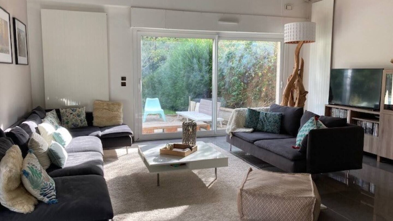 Photo of Livingroom in Palaiseau