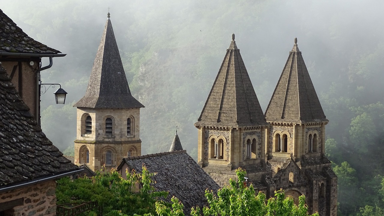 Photo of Others in Conques