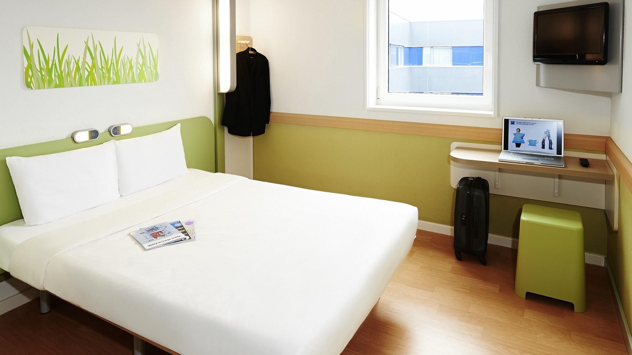 Photo of Bedroom in Lons-le-Saunier