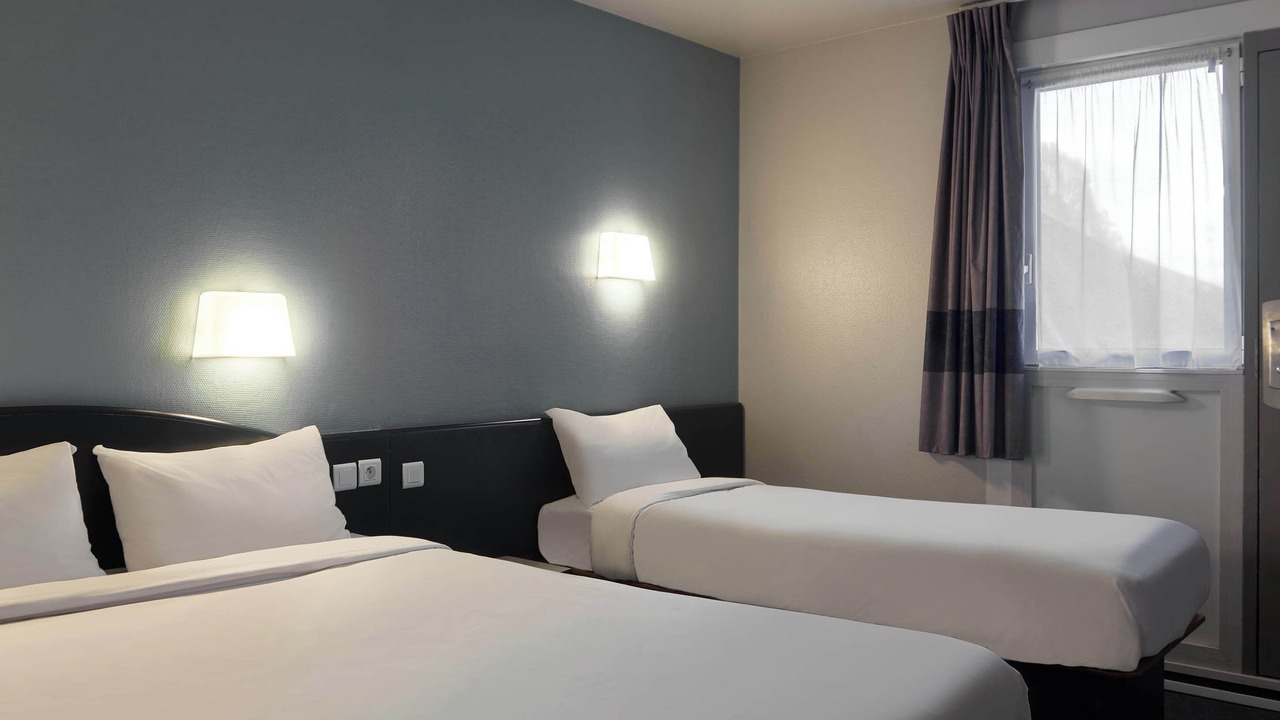 Photo of Bedroom in Gif-sur-Yvette