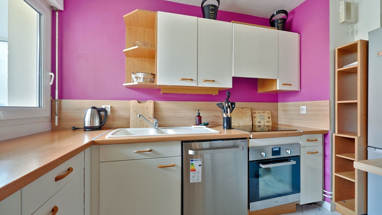 Photo of Kitchen in L'Hay-les-Roses
