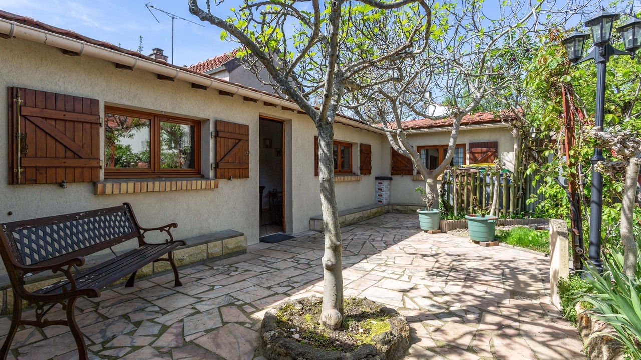 Photo of Patio Balcony in Vigneux-sur-Seine