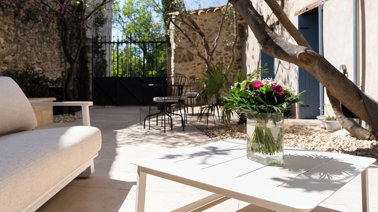 Photo of Patio Balcony in Charols