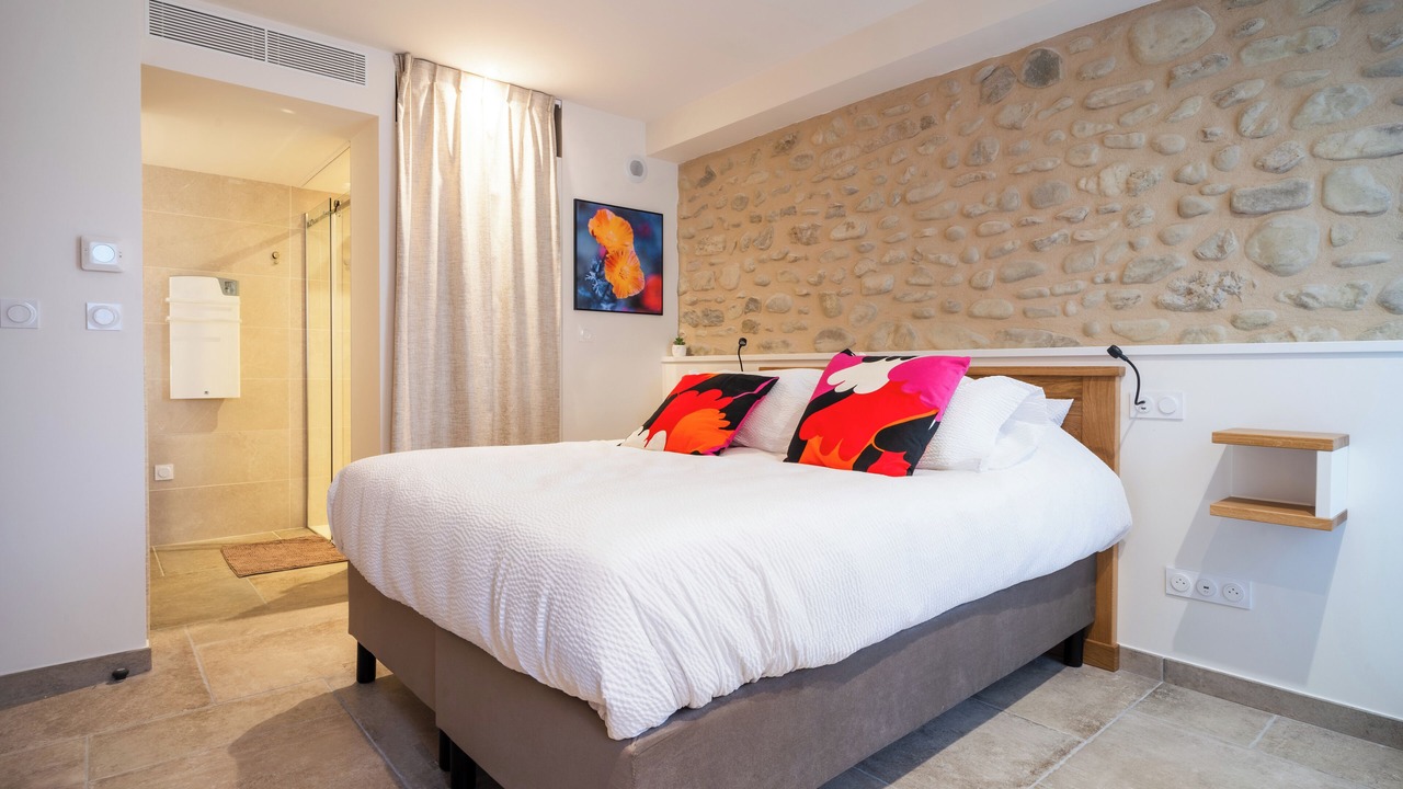 Photo of Bedroom in Charols