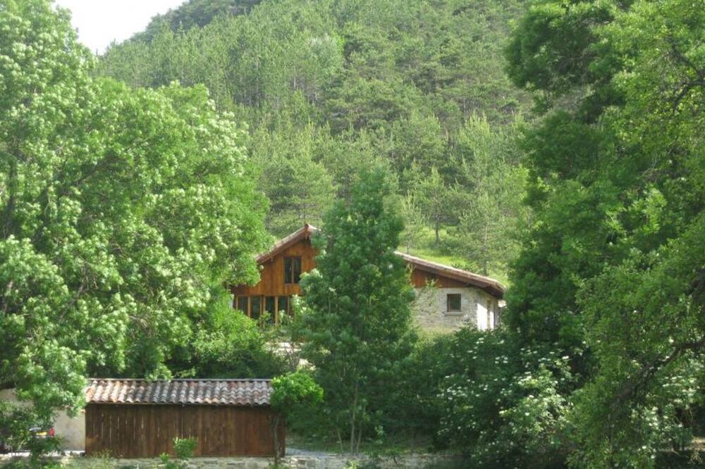 Photo of Outdoor in Montjay