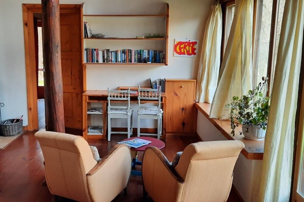 Photo of Livingroom in Montjay
