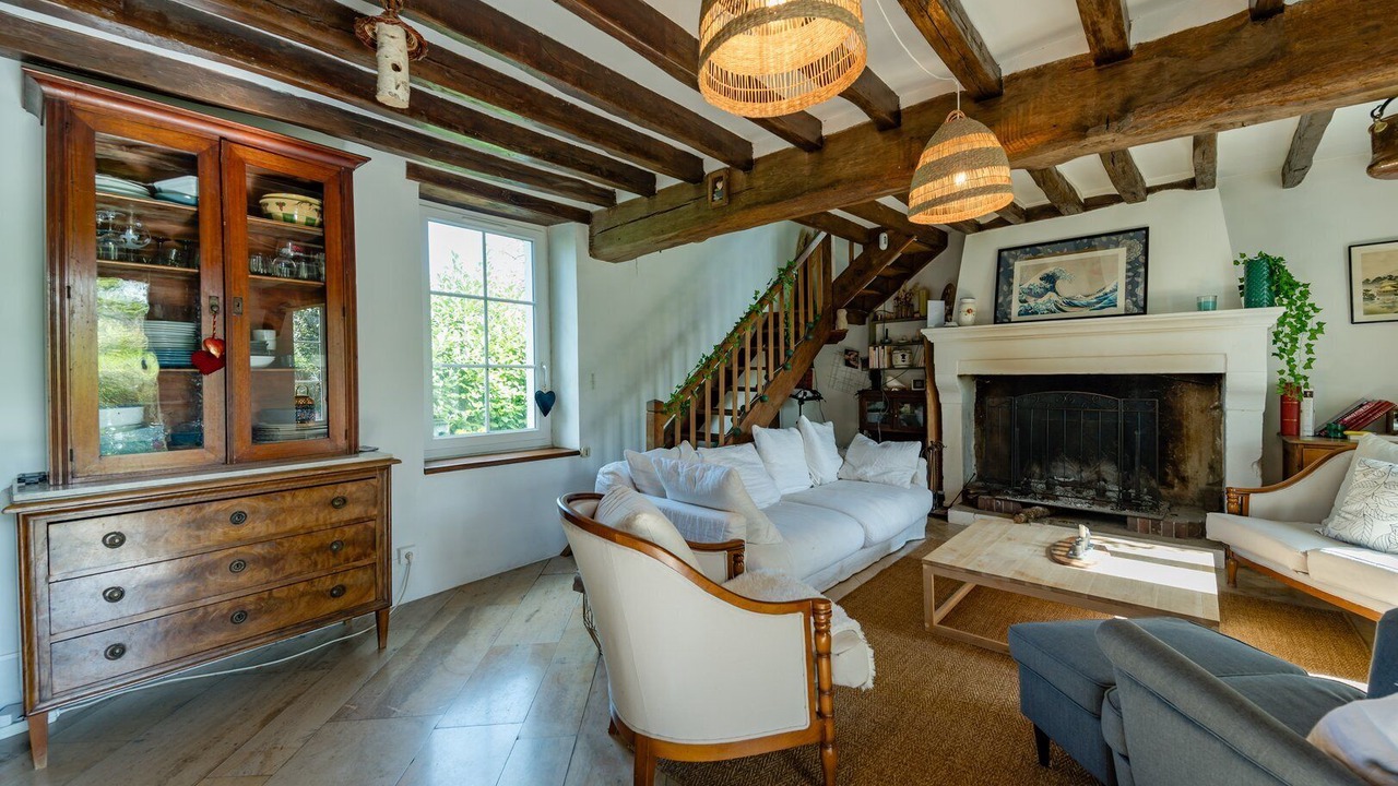 Photo of Livingroom in Ouanne