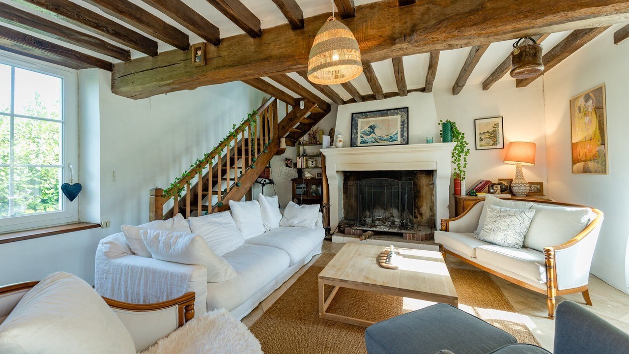 Photo of Livingroom in Ouanne