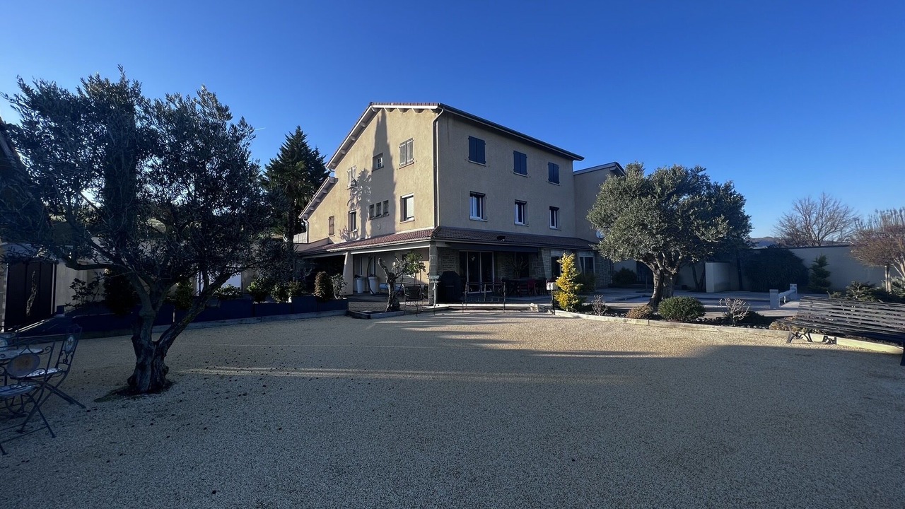 Photo of Outdoor in Geyssans