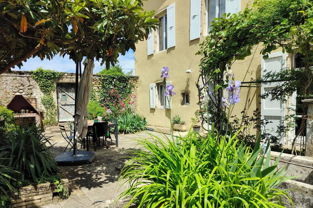 Photo of Outdoor in Saint-Sauveur