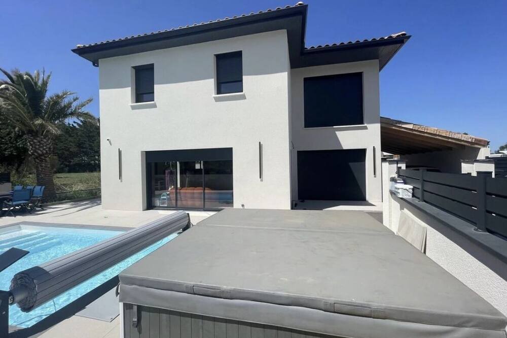 Photo of Outdoor in Montelimar