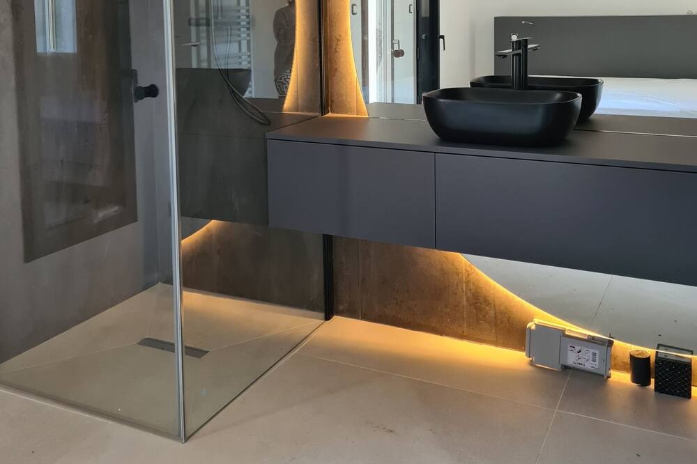 Photo of Bathroom in Puget
