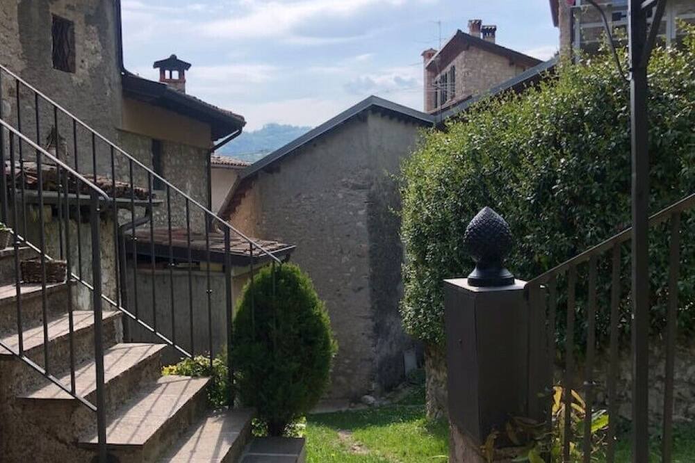 Photo of Outdoor in Saint-Martin-de-Valamas