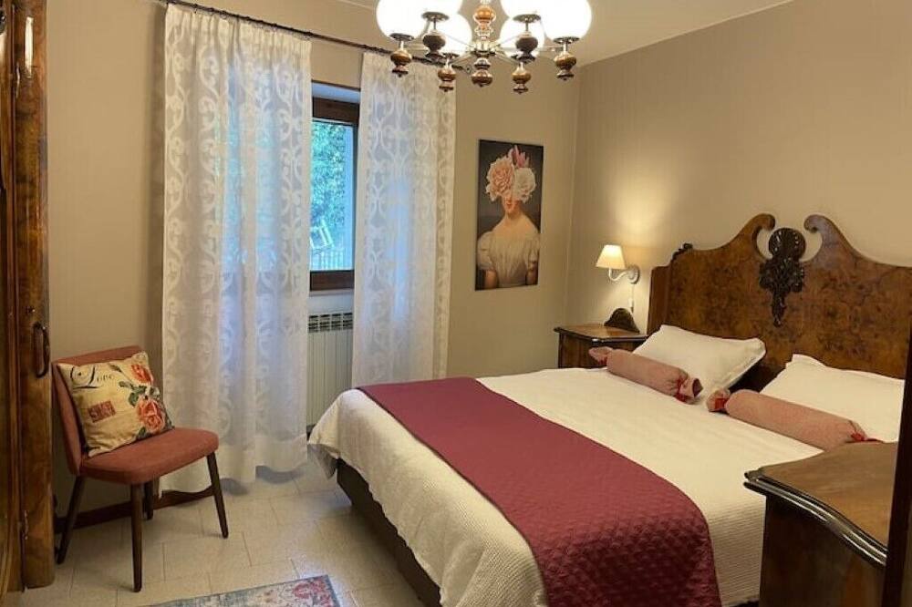 Photo of Bedroom in Saint-Martin-de-Valamas