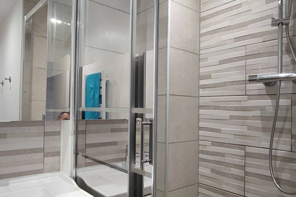 Photo of Bathroom in Chatenay-Malabry