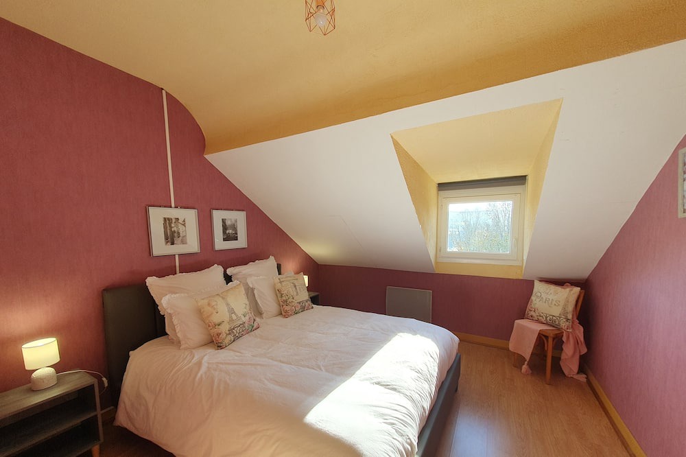Photo of Bedroom in Saint-Honore-les-Bains