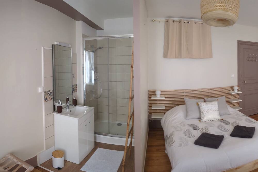 Photo of Bedroom in Chalon-sur-Saone