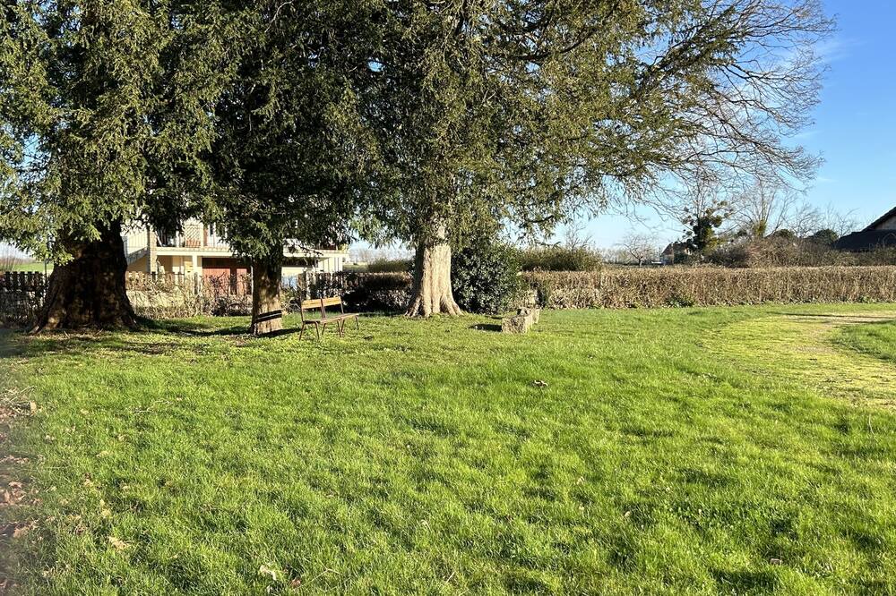 Photo of Outdoor in Saint-Ambreuil