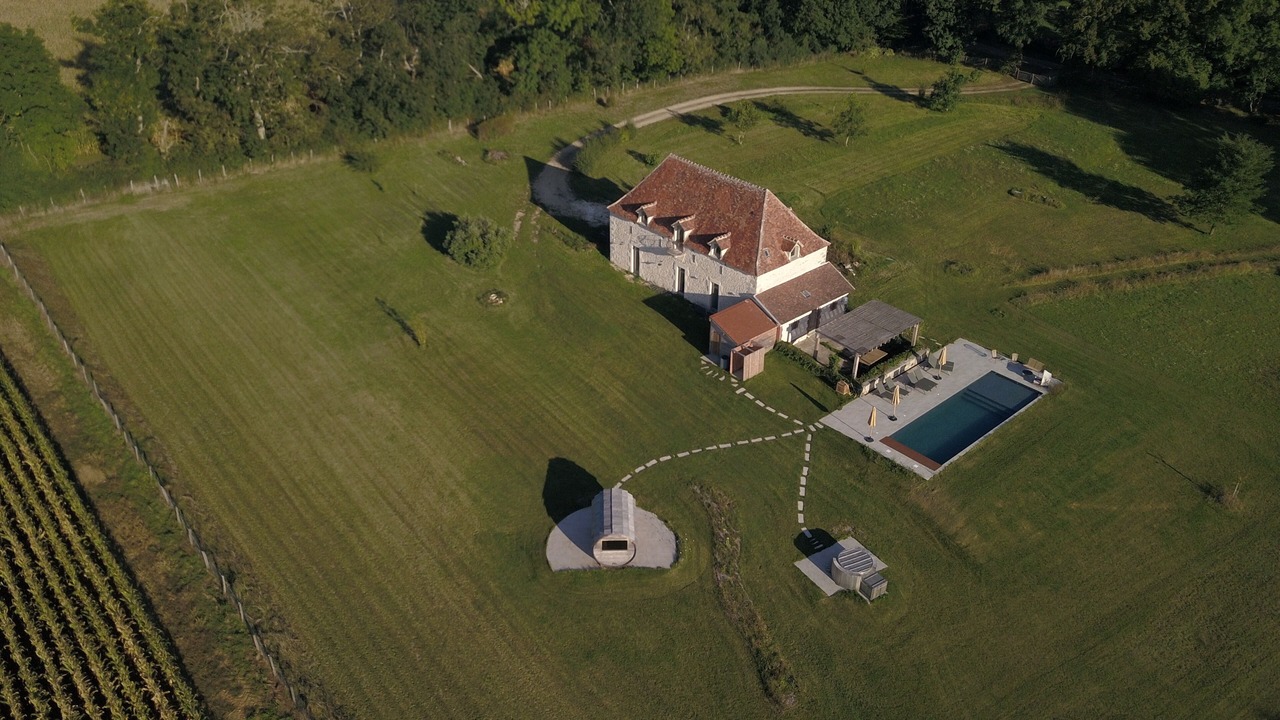 Photo of Outdoor in Raveau