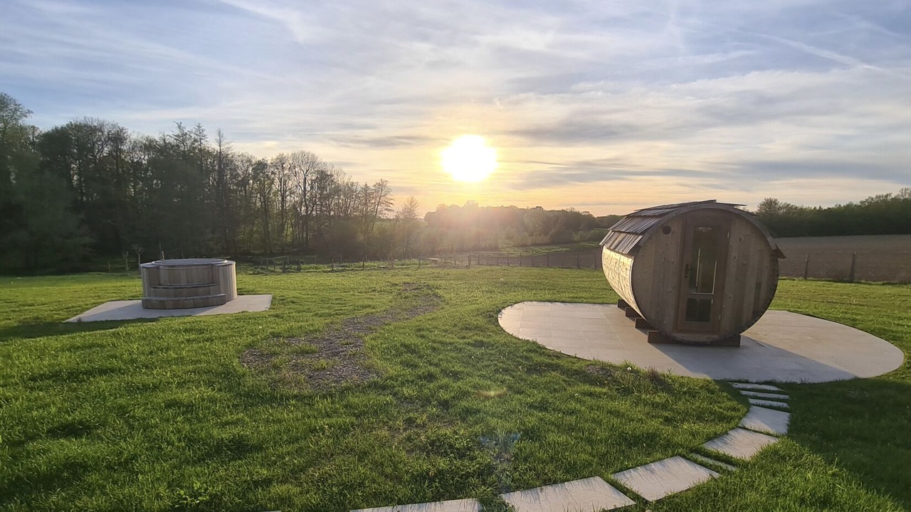 Photo of Outdoor in Raveau