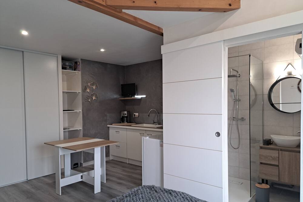 Photo of Bedroom in Pouilly-les-Nonains