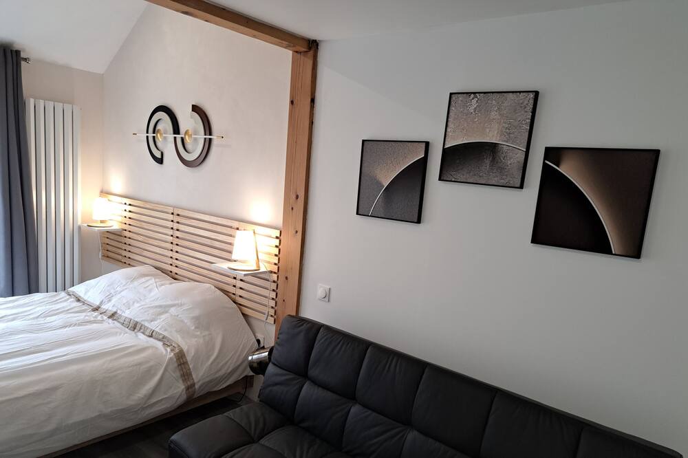 Photo of Bedroom in Pouilly-les-Nonains