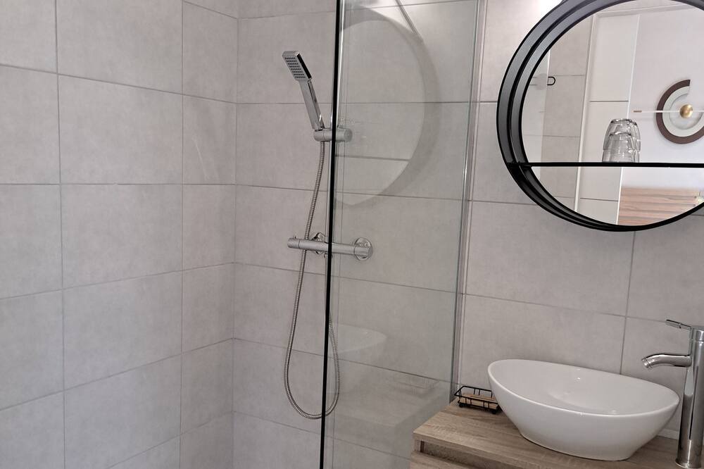 Photo of Bathroom in Pouilly-les-Nonains