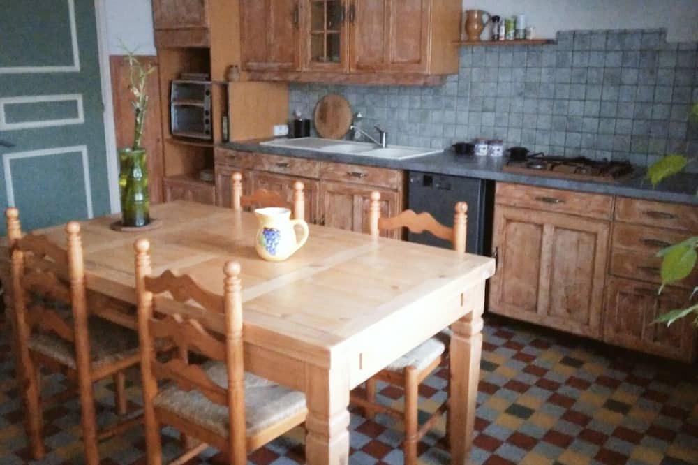 Photo of Kitchen in Port-sur-Saone
