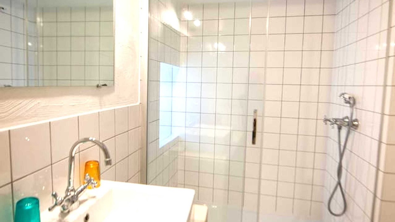 Photo of Bathroom in Valaurie