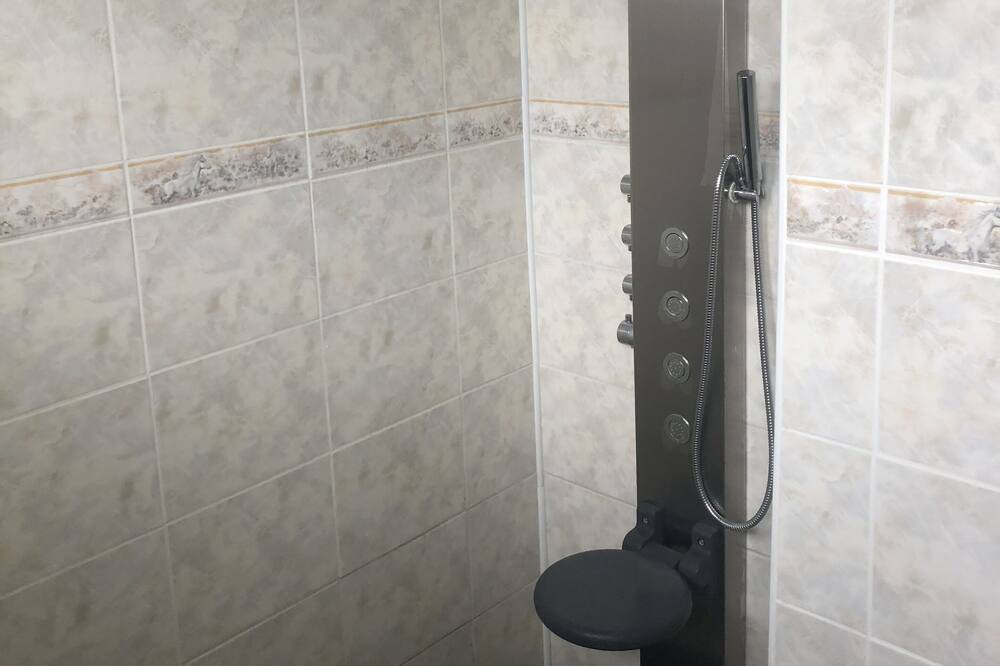 Photo of Bathroom in Champagnole