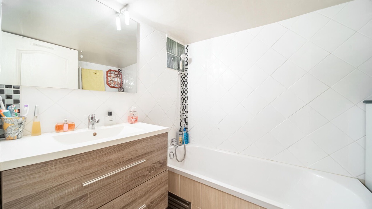 Photo of Bathroom in Juvisy-sur-Orge