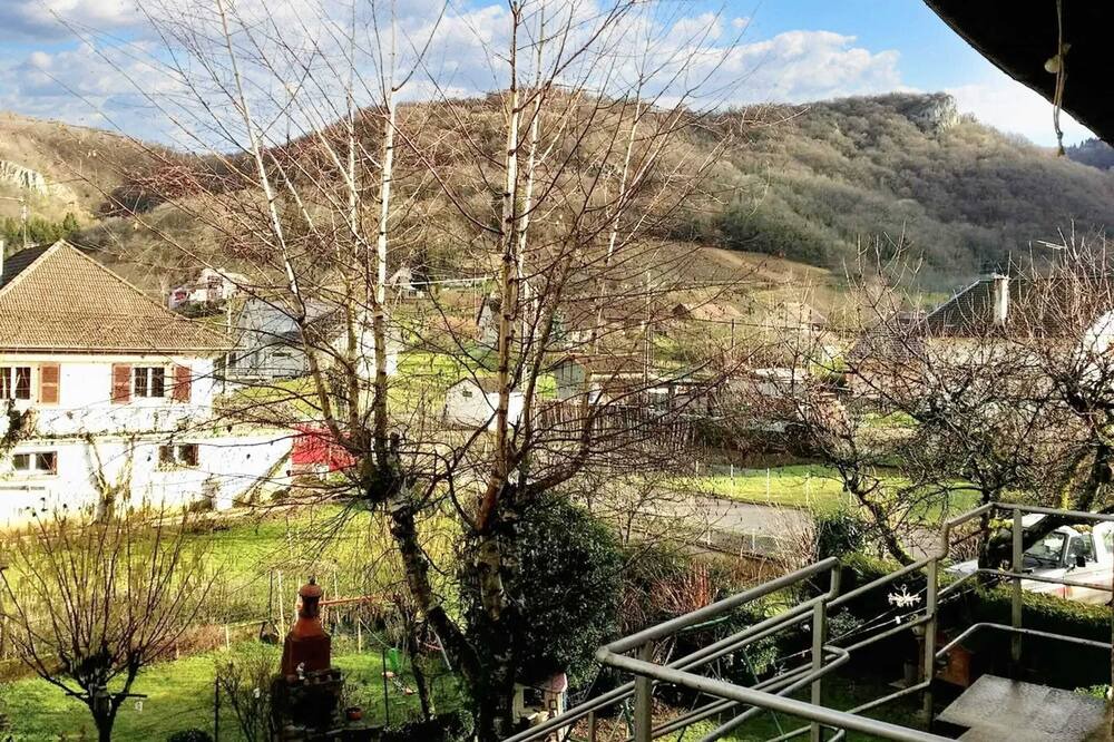 Photo of Outdoor in Mesnay