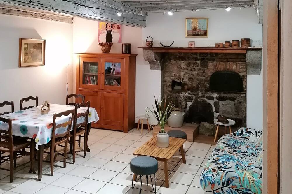 Photo of Others in Bard-le-Regulier
