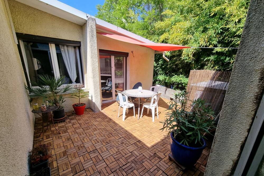 Photo of Patio Balcony in Saint-Laurent-du-Pape