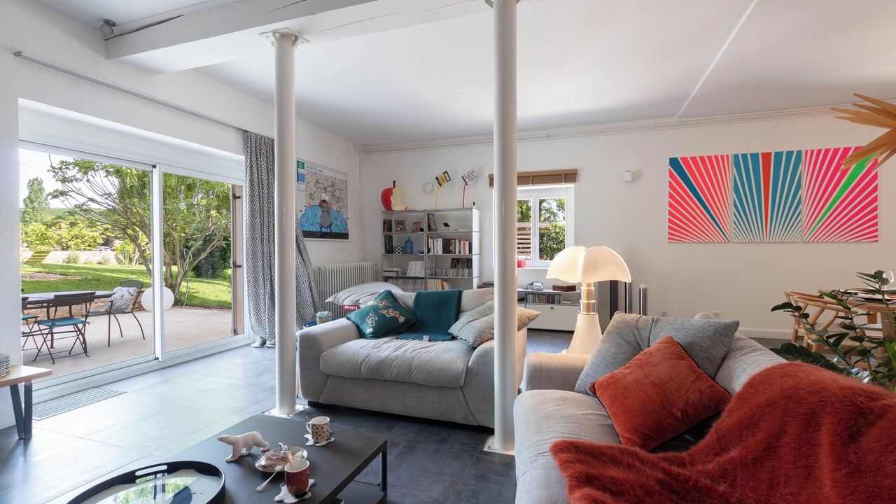 Photo of Livingroom in Charbonnieres