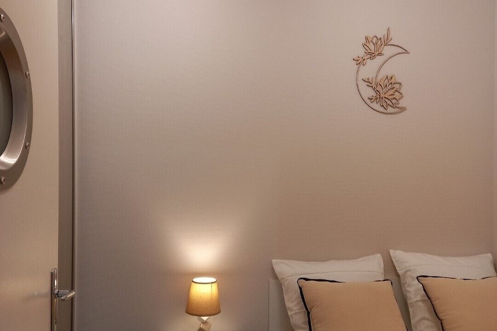 Photo of Bedroom in Bourbonne-les-Bains