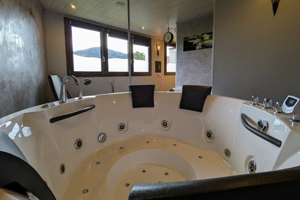 Photo of Bathroom in Ferdrupt