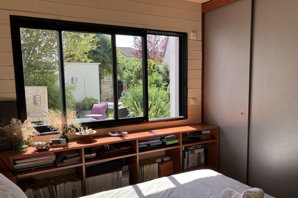 Photo of Bedroom in Palaiseau