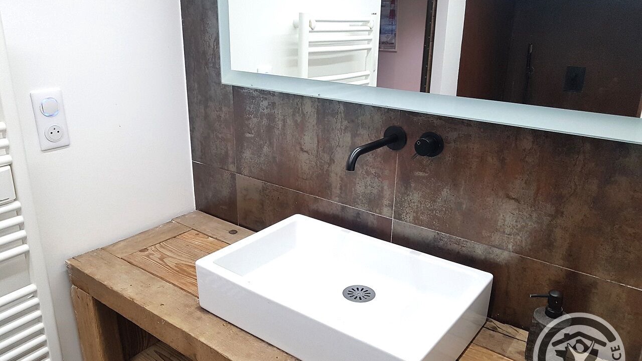 Photo of Bathroom in Amplepuis