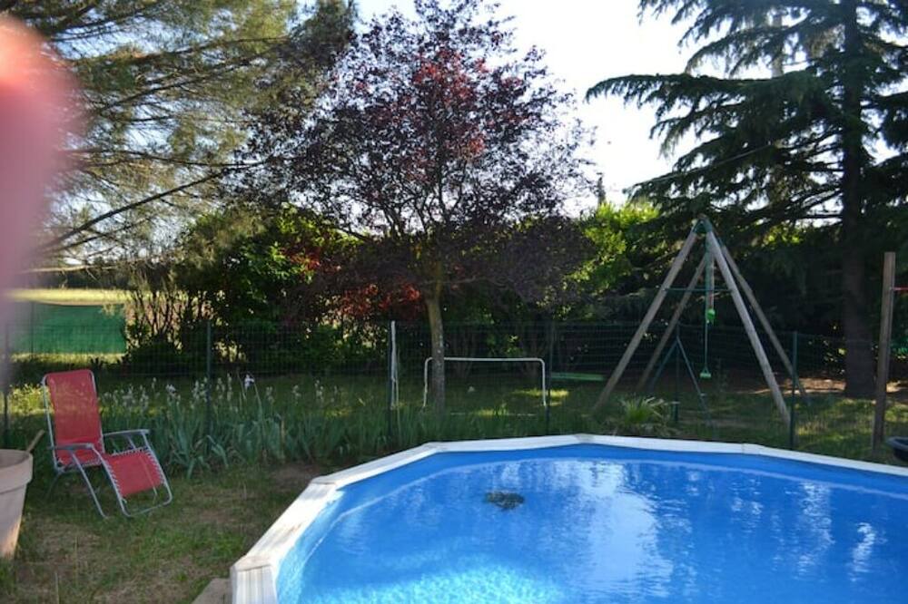 Photo of Outdoor in Chateauneuf-du-Rhone