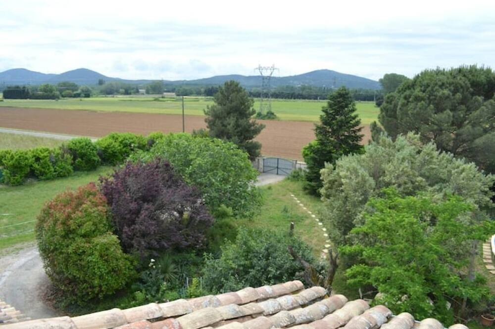 Photo of Outdoor in Chateauneuf-du-Rhone