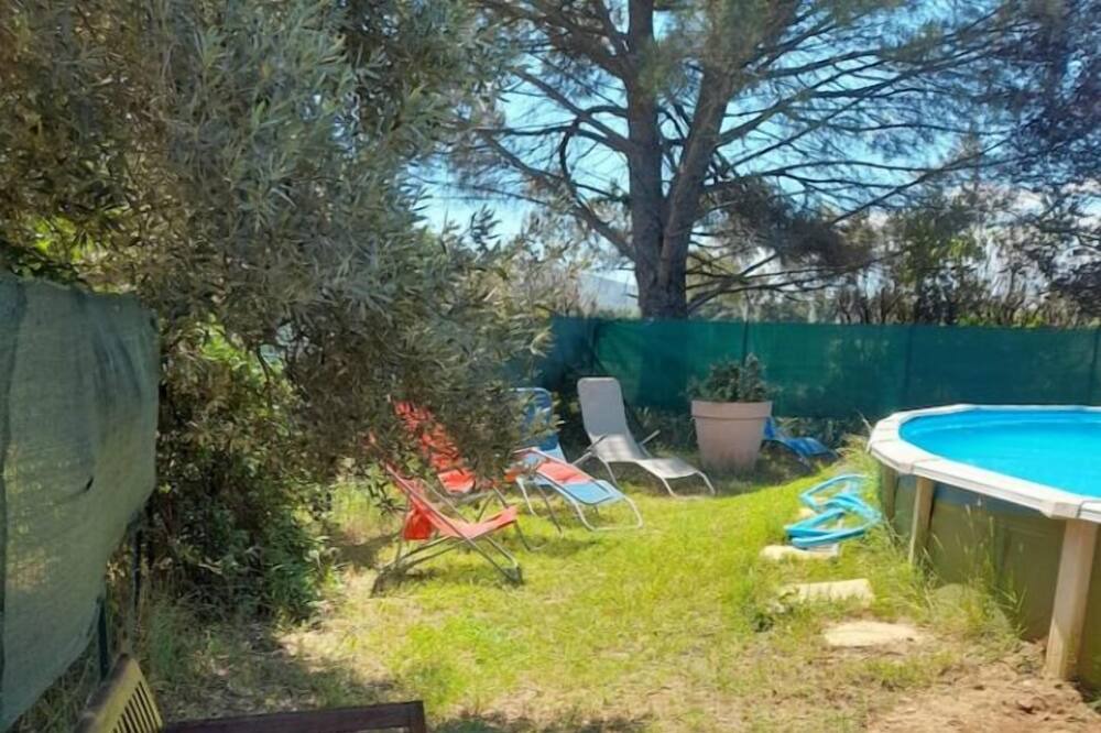 Photo of Outdoor in Chateauneuf-du-Rhone