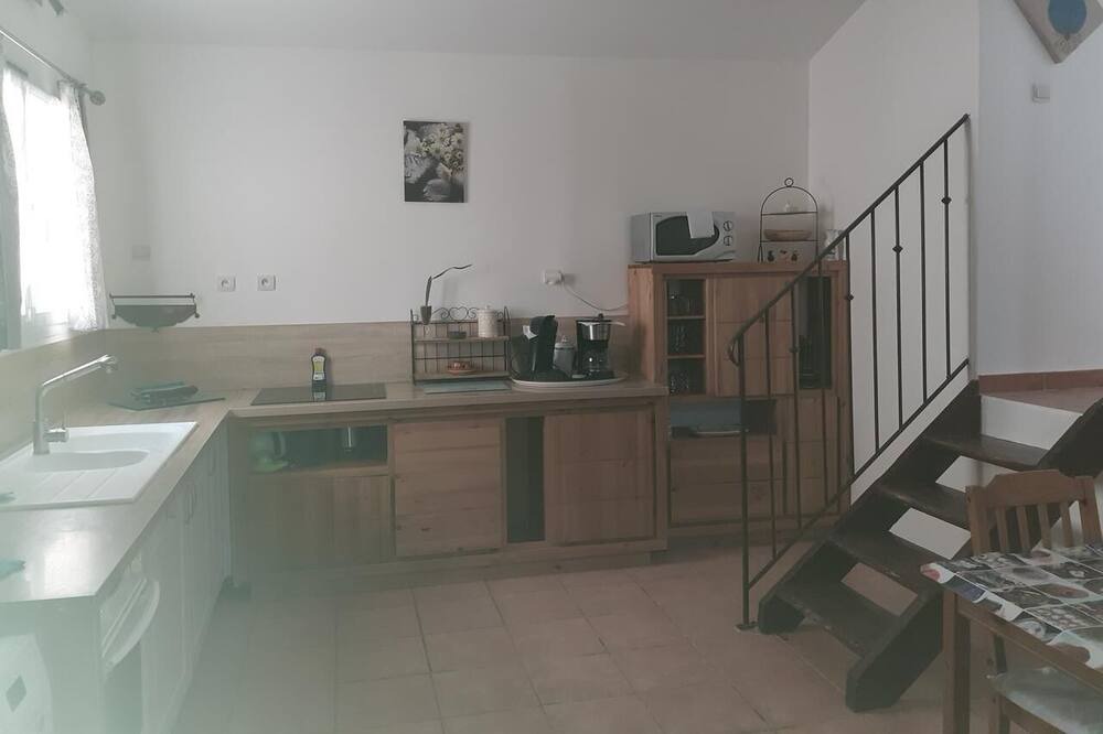 Photo of Kitchen in Saint-Pierre-de-Vassols