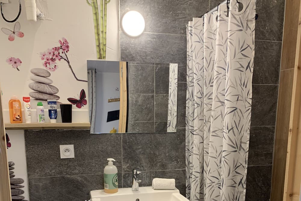 Photo of Bathroom in Varennes-le-Grand