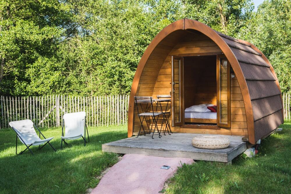 Photo of Outdoor in Luthenay-Uxeloup