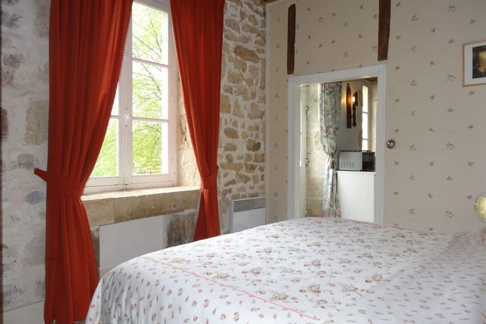 Photo of Bedroom in Champallement
