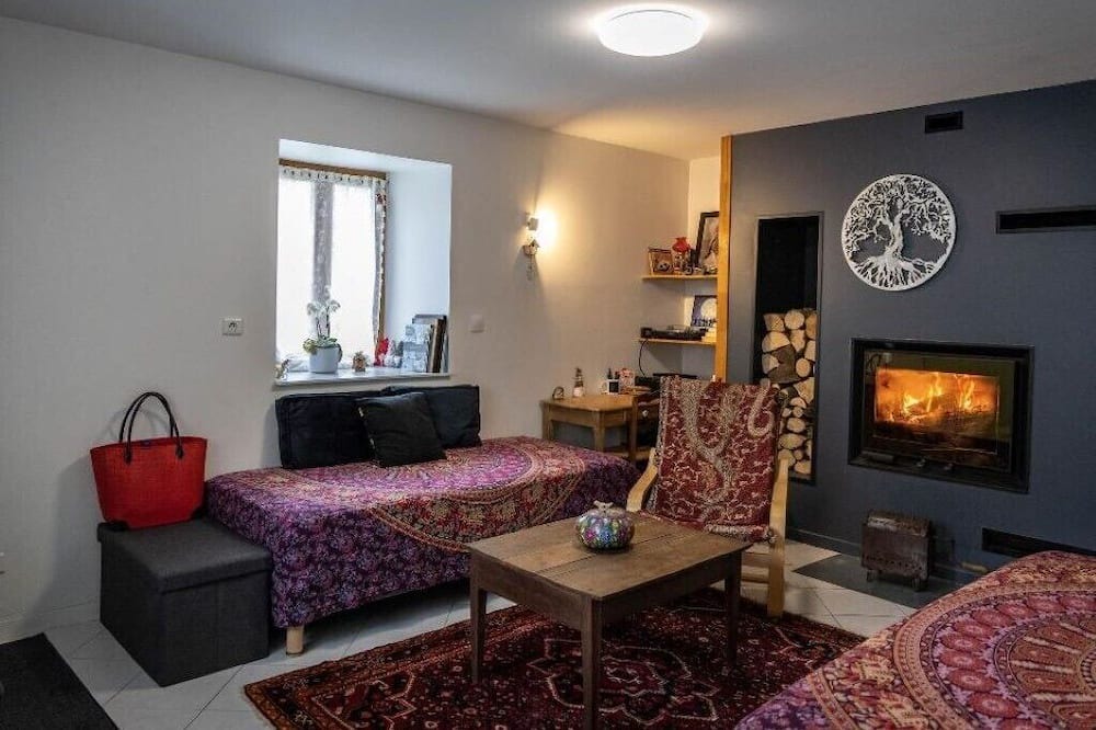 Photo of Livingroom in Baignes