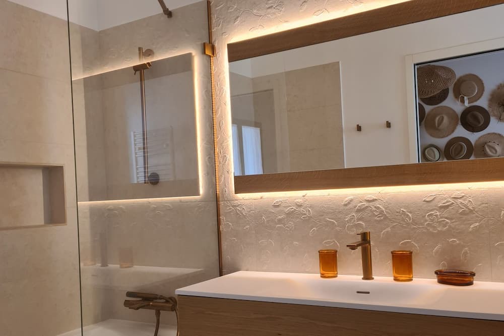 Photo of Bathroom in Puget