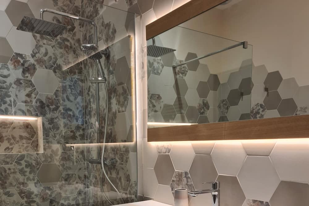 Photo of Bathroom in Puget